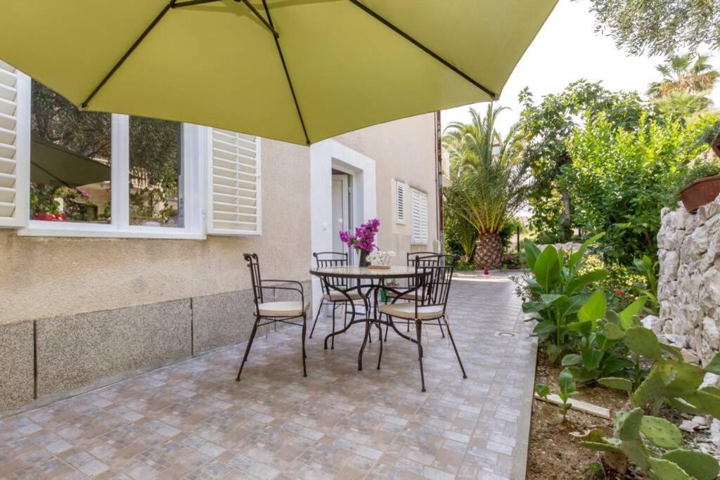 Apartman Buki **** Split Buitenkant foto