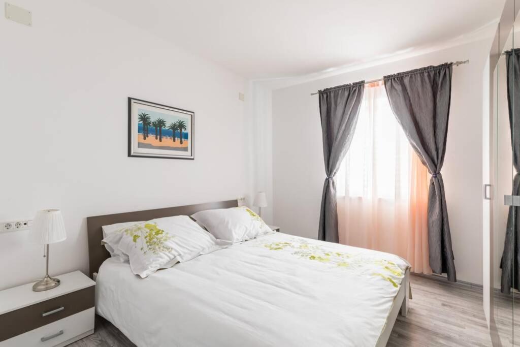 Apartman Buki **** Split Buitenkant foto