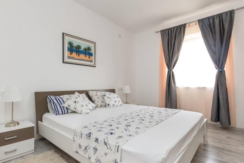 Apartman Buki **** Split Buitenkant foto